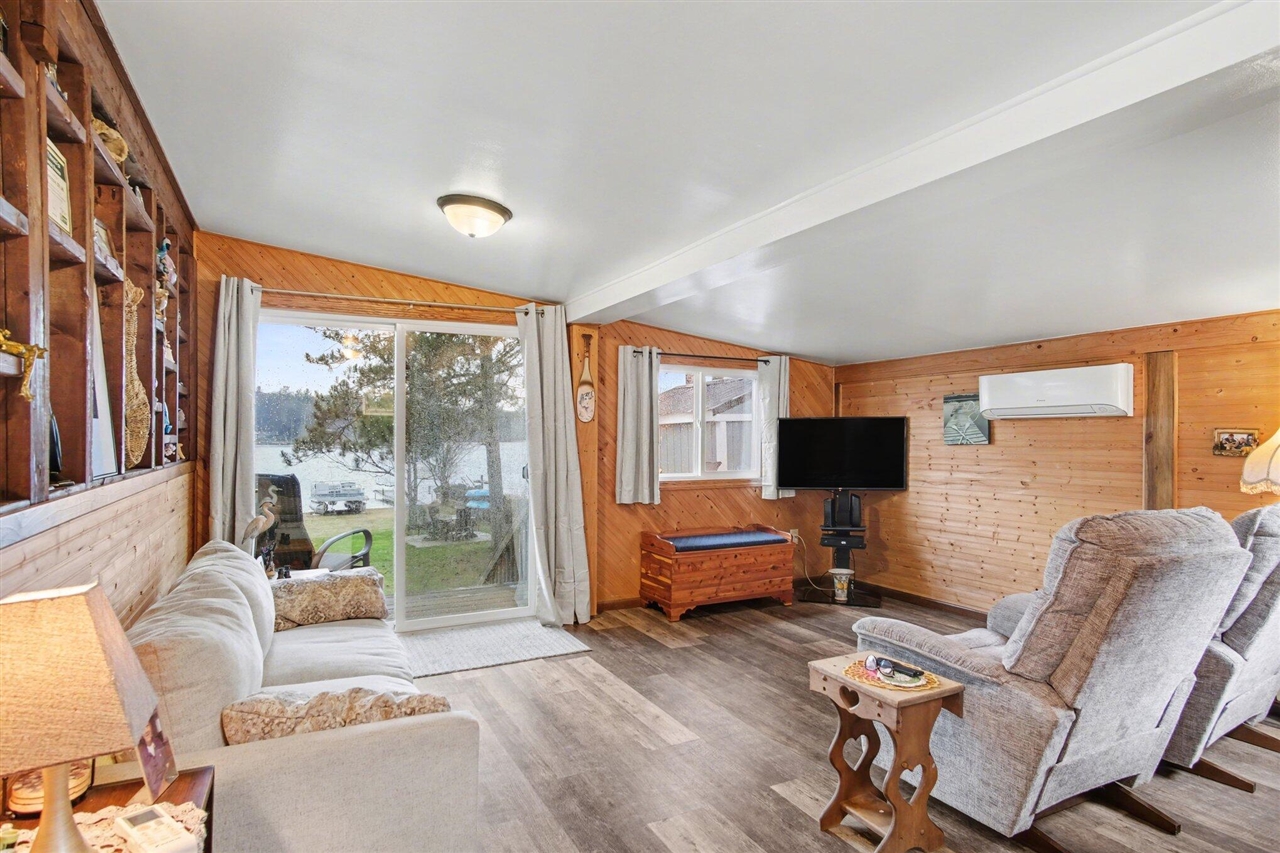 1388 Vining Road, Greenville, MI, 48838-9283