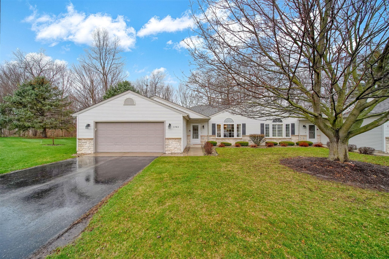 1702 Lakewood Drive UNIT&nbsp;B, Adrian, MI, 49221-4627