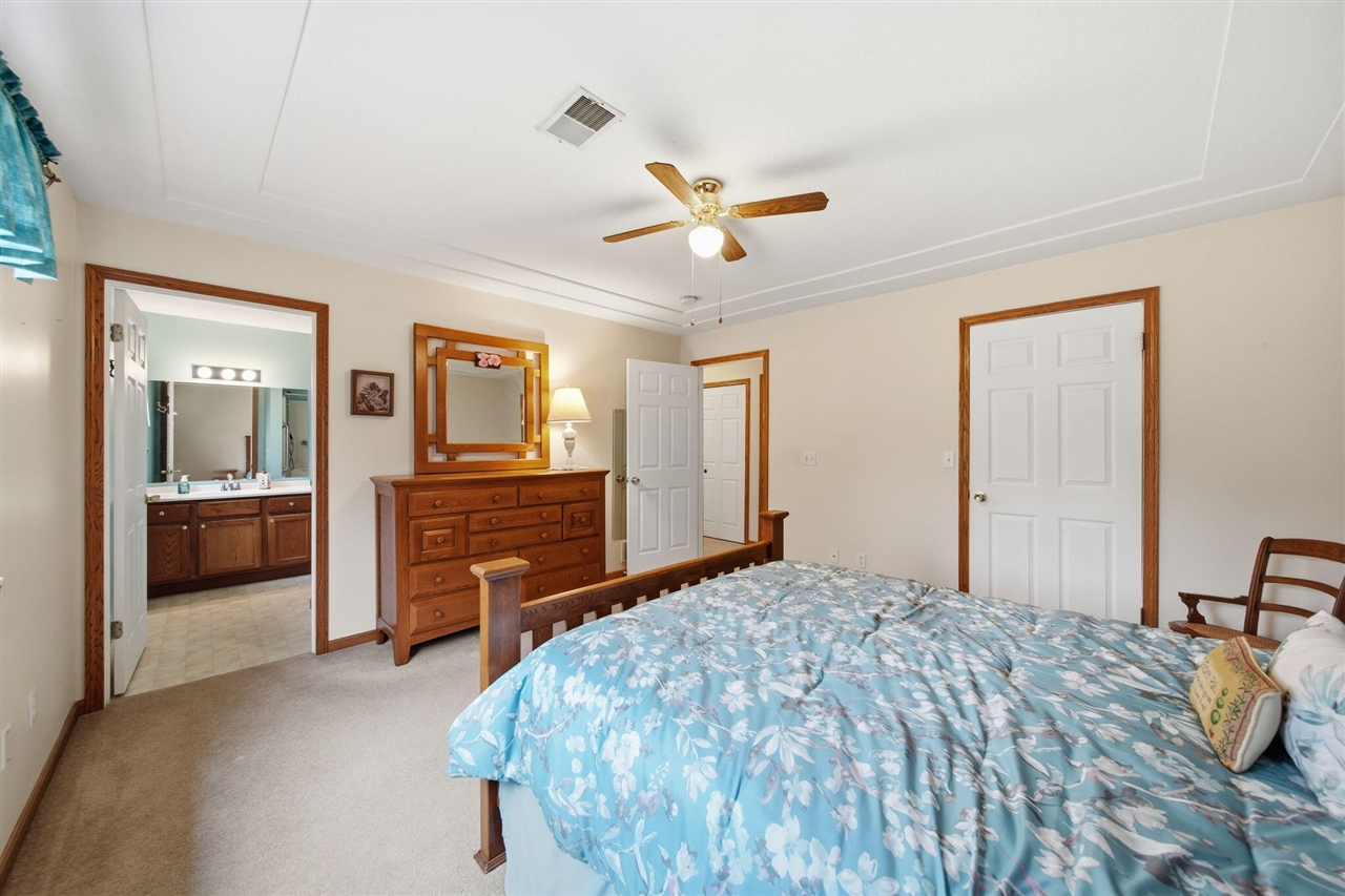 1702 Lakewood Drive UNIT&nbsp;B, Adrian, MI, 49221-4627