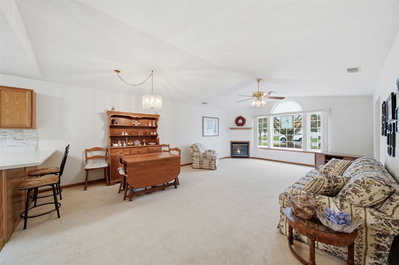 1702 Lakewood Drive UNIT&nbsp;B, Adrian, MI, 49221-4627