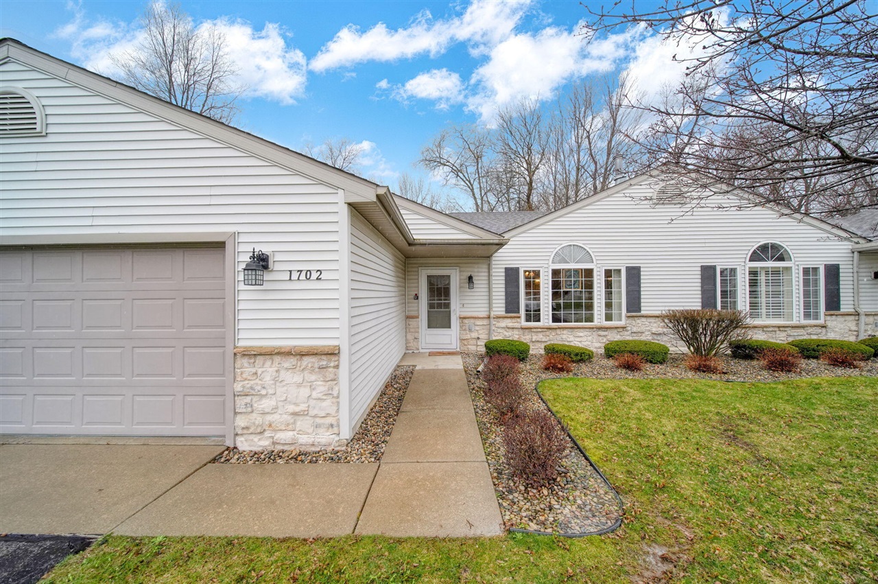 1702 Lakewood Drive UNIT&nbsp;B, Adrian, MI, 49221-4627