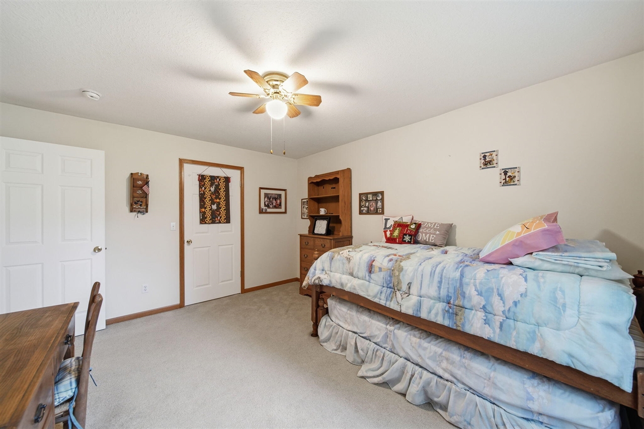 1702 Lakewood Drive UNIT&nbsp;B, Adrian, MI, 49221-4627