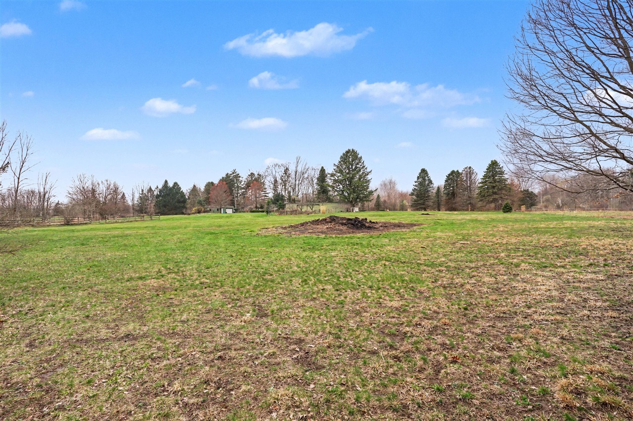 1719 66th Street, Fennville, MI, 49408-9745