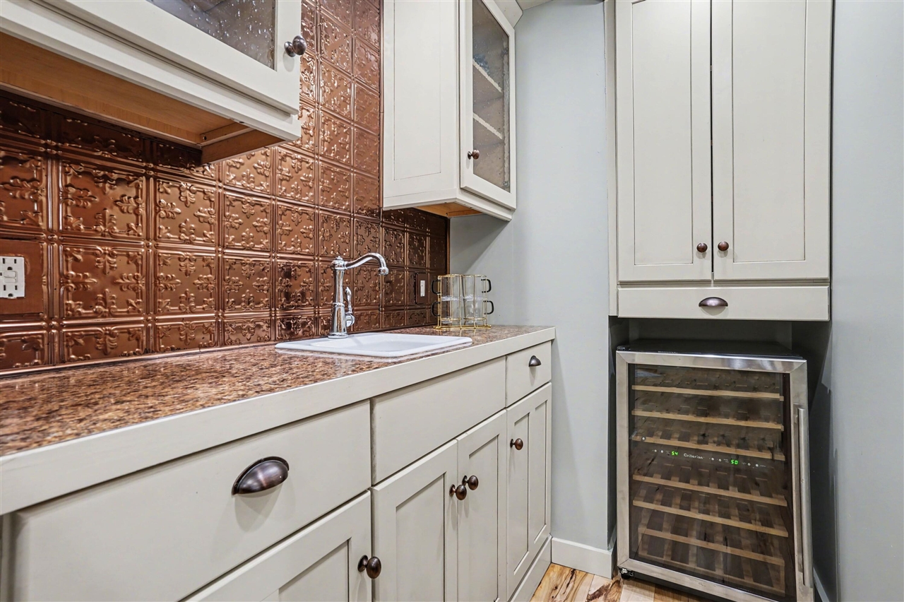 1719 66th Street, Fennville, MI, 49408-9745