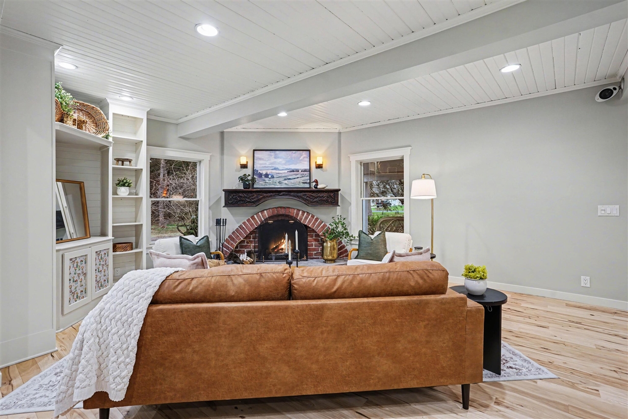 1719 66th Street, Fennville, MI, 49408-9745