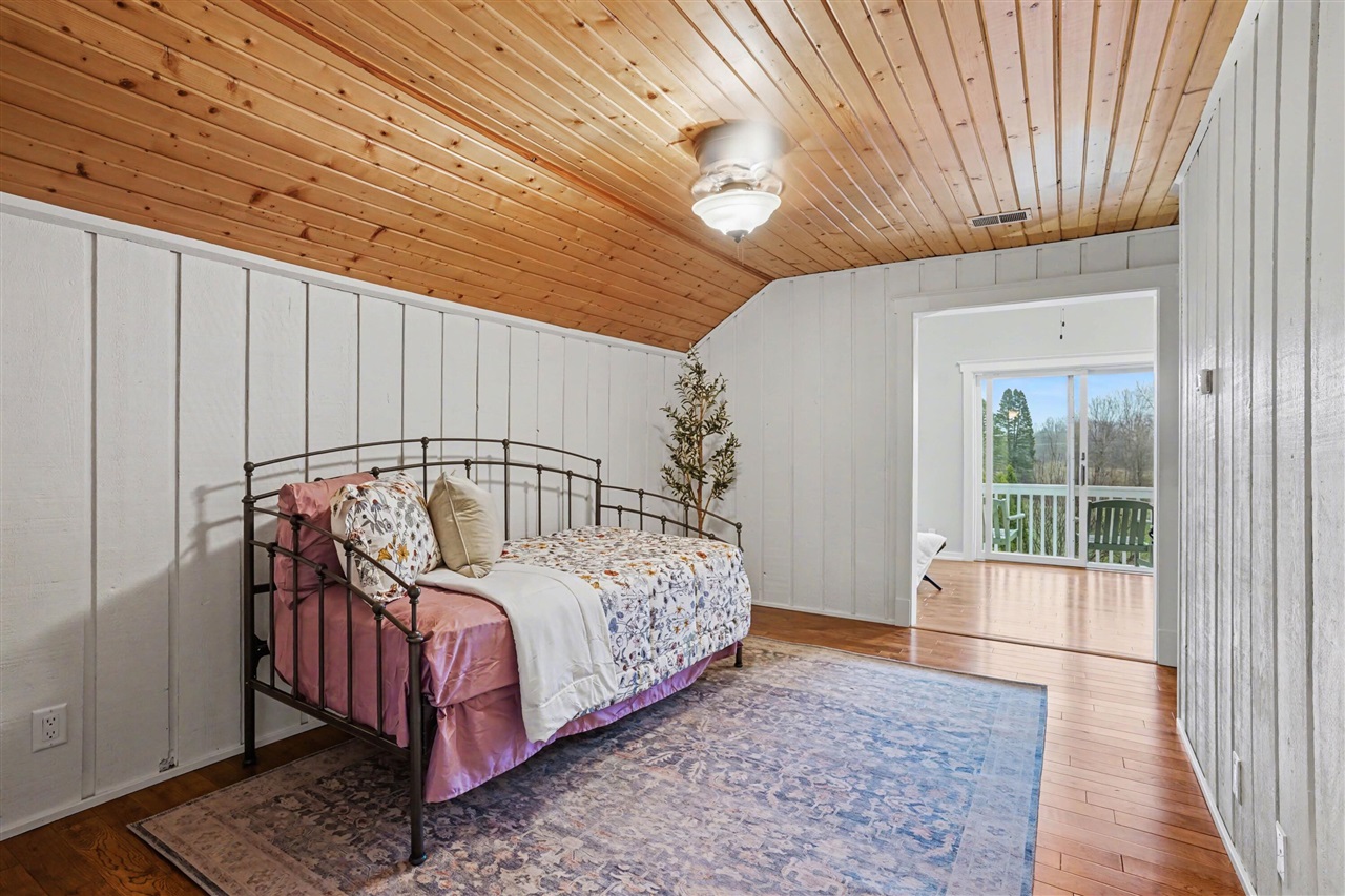 1719 66th Street, Fennville, MI, 49408-9745