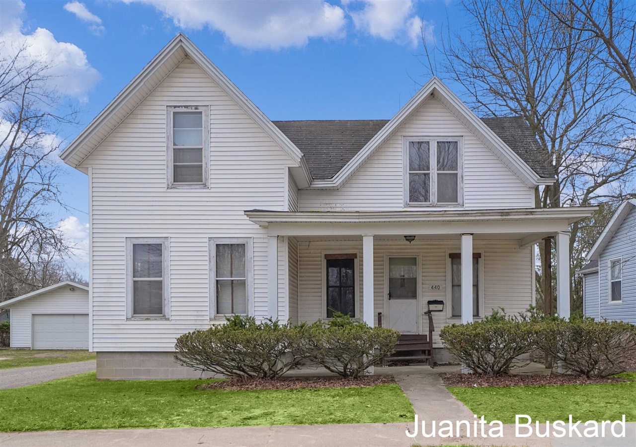 914 W Maumee Street, Adrian, MI, 49221-1916