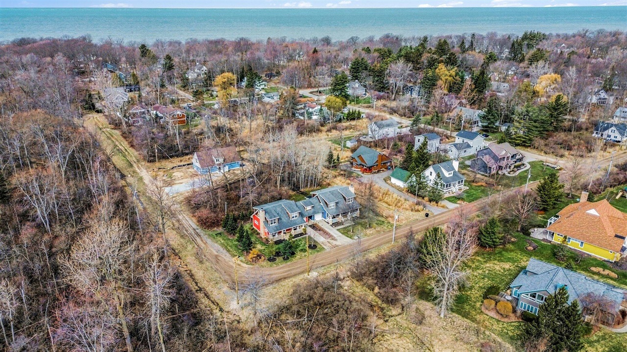 3048 Park Drive, Douglas, MI, 49406-5143