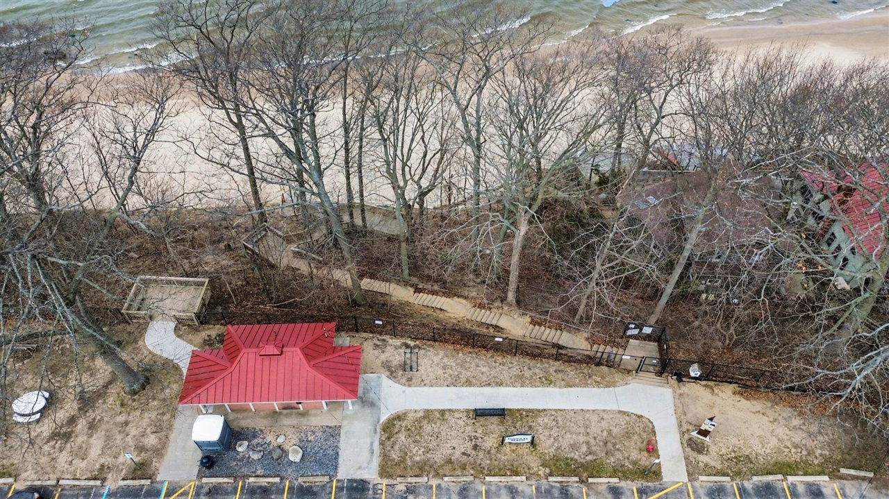 3048 Park Drive, Douglas, MI, 49406-5143