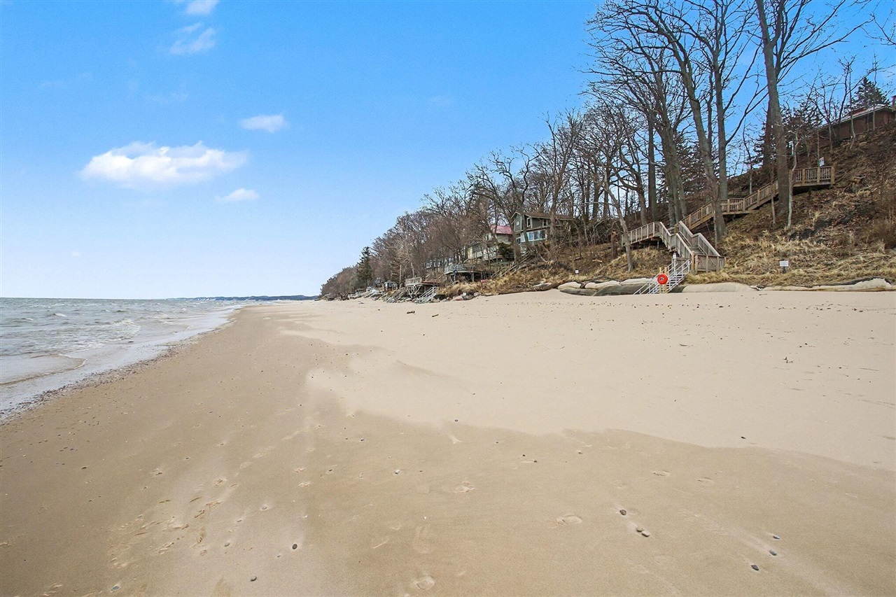 3048 Park Drive, Douglas, MI, 49406-5143