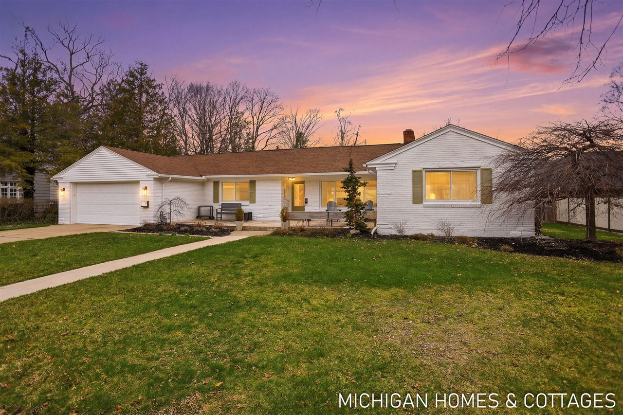 141 E 26th Street, Holland, MI, 49423-5103