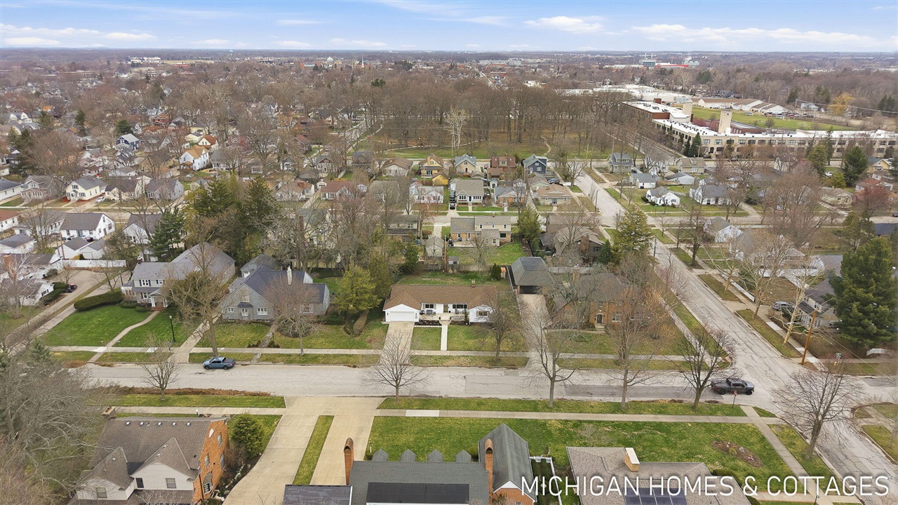 141 E 26th Street, Holland, MI, 49423-5103