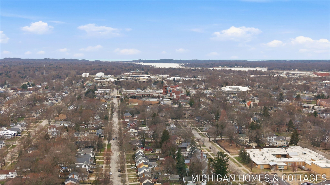 141 E 26th Street, Holland, MI, 49423-5103