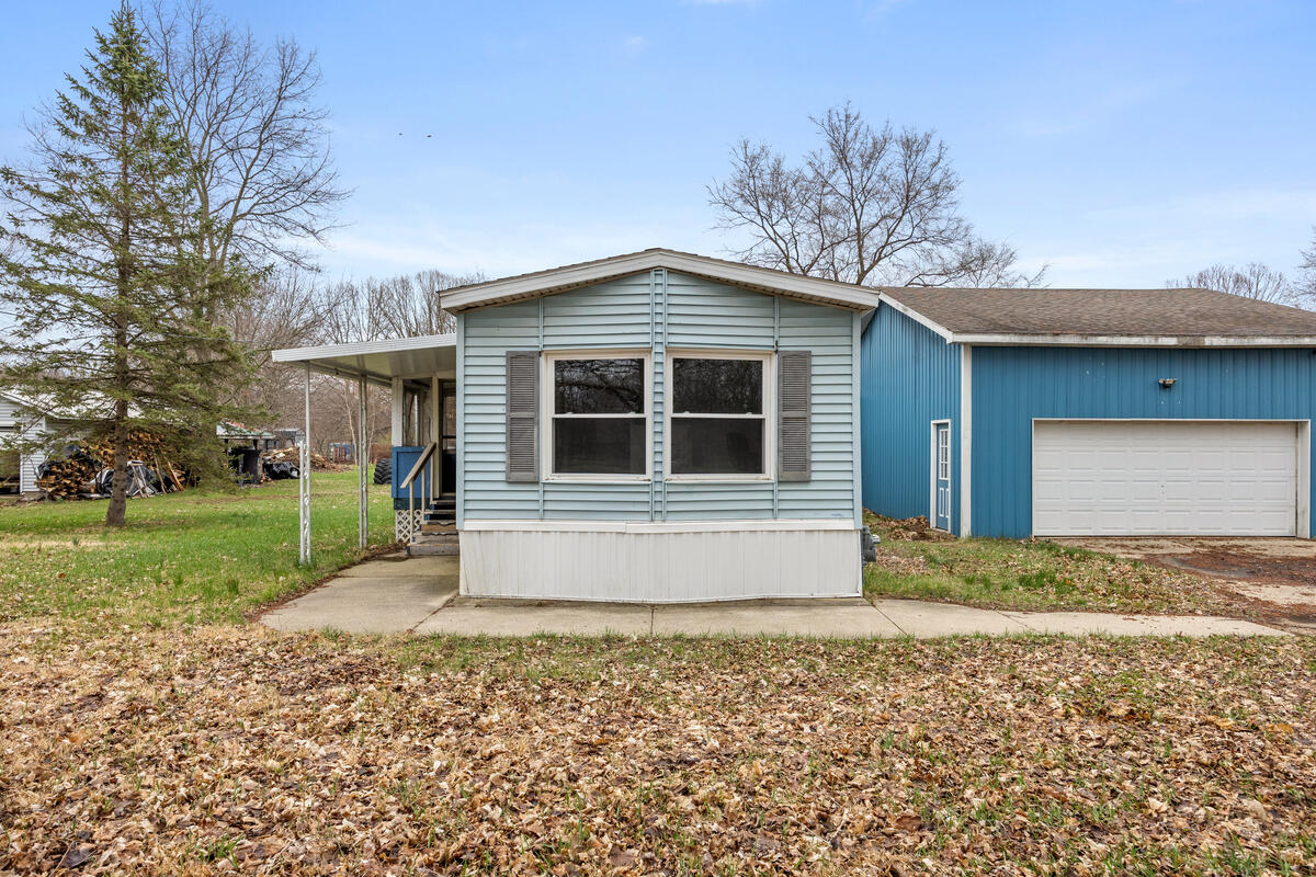 1825 34th Street, Allegan, MI, 49010-8604