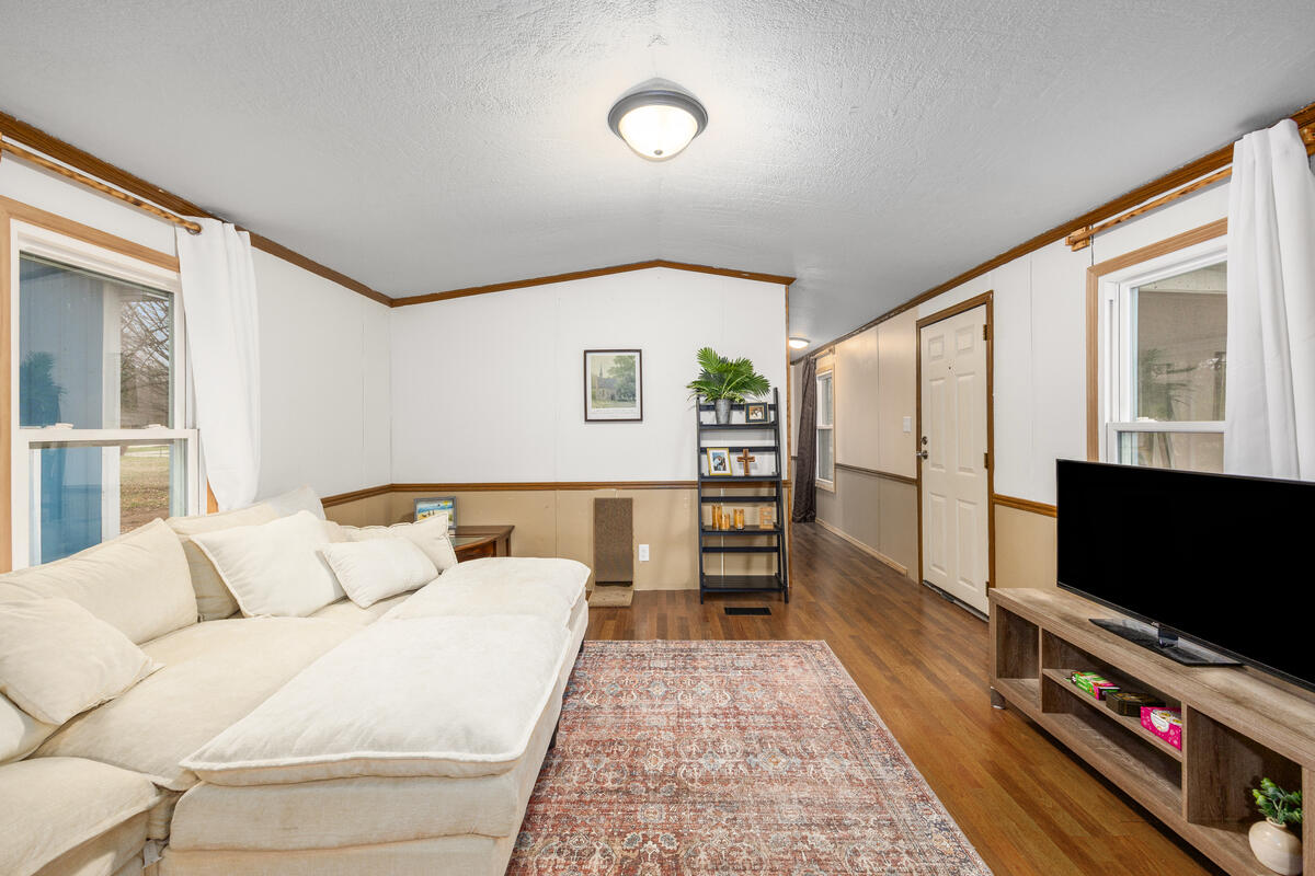 1825 34th Street, Allegan, MI, 49010-8604