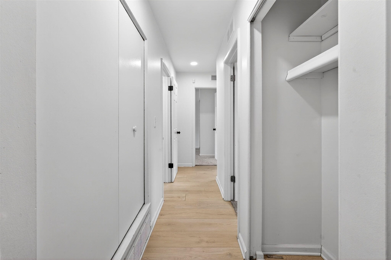 23245 Tuck Road, Farmington Hills, MI, 48336