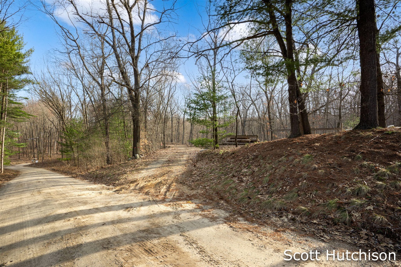 4704 Wheat Drive, Lowell, MI, 49331-9292