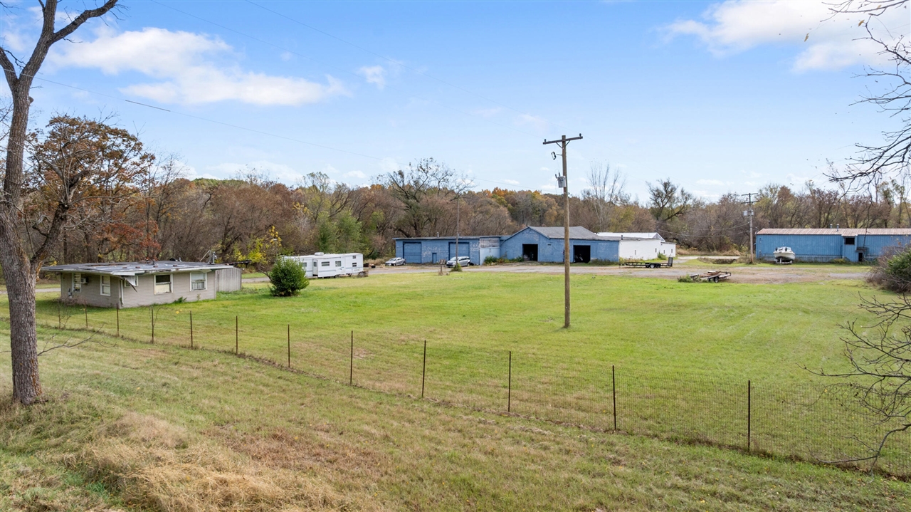 6501 Hawkins Road, Jackson, MI, 49201-9577