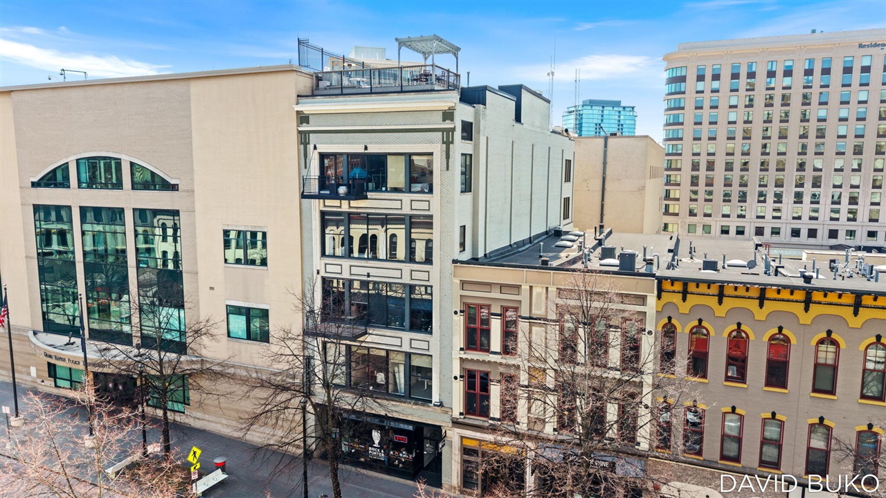 4032 Water View Drive, Grawn, MI, 49637-9503