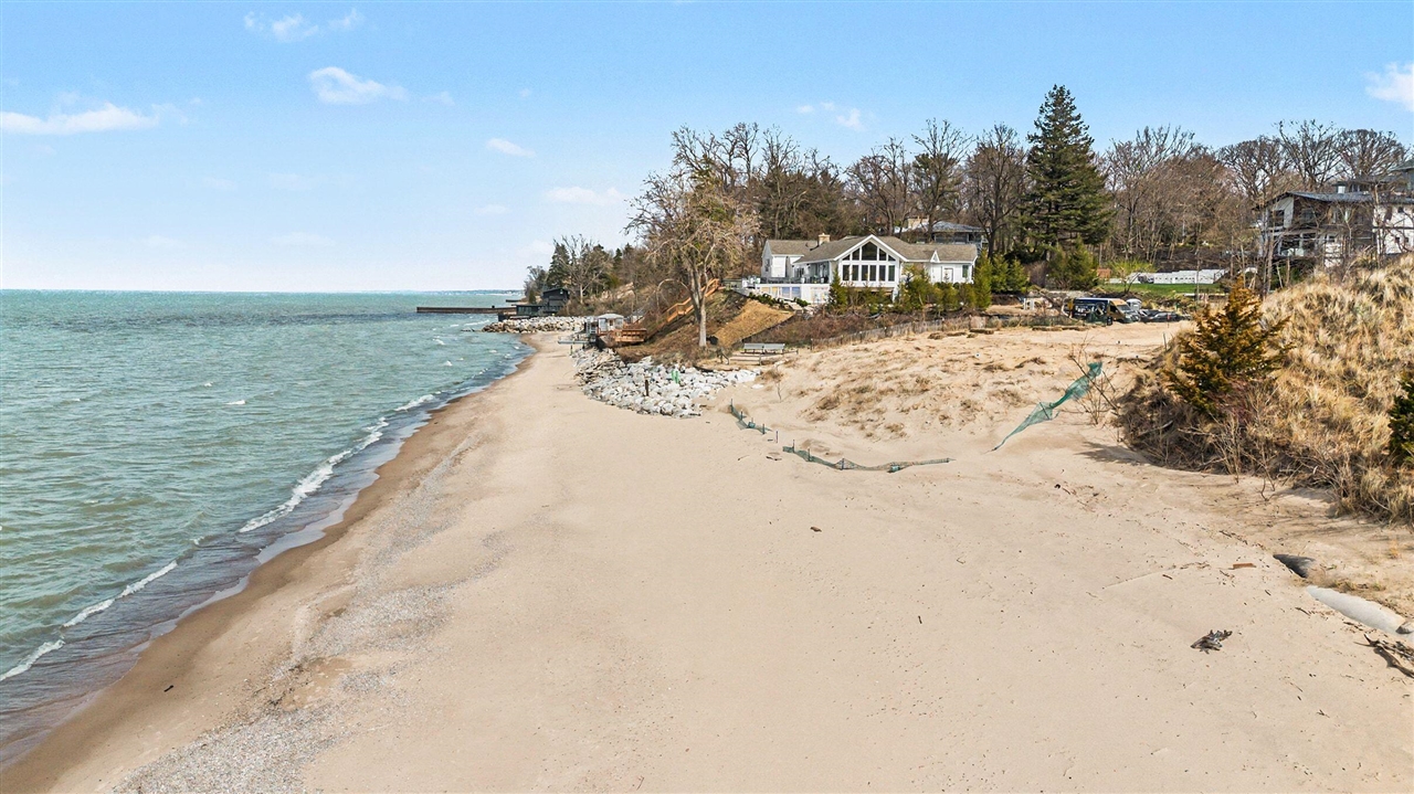 4202 Grand Bch Road, Update, MI, 49117