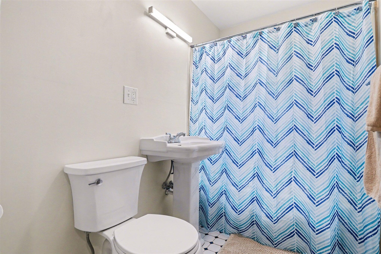 2305 Maple Drive, Jackson, MI, 49203-3650