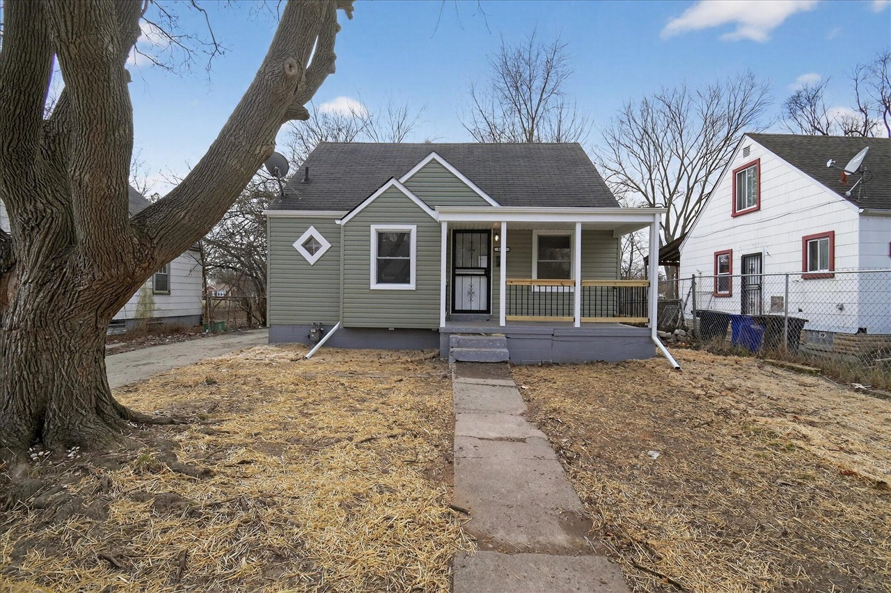 8449 Penrod Street, Detroit, MI, 48228-3132