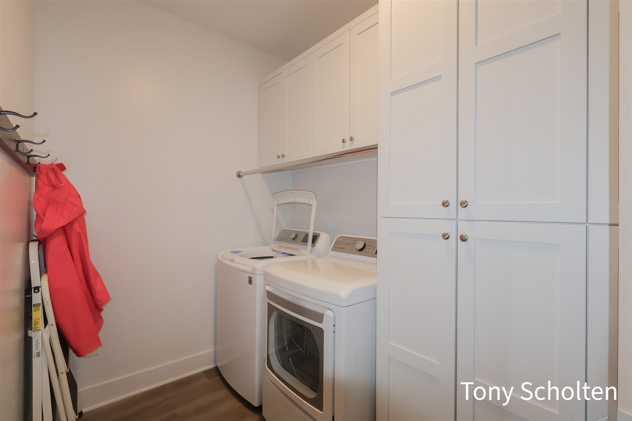 944 Harper Woods Drive, Byron Center, MI, 49315-8321