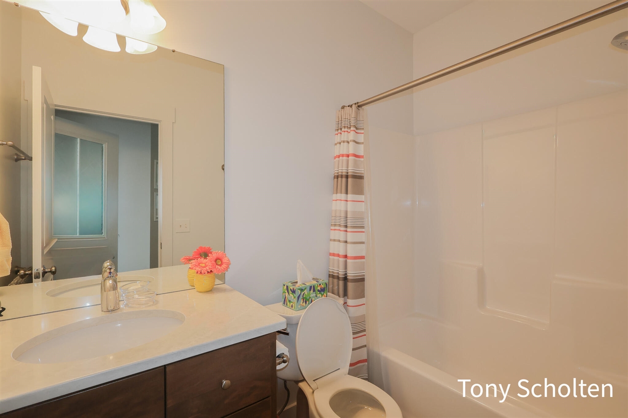 944 Harper Woods Drive, Byron Center, MI, 49315-8321