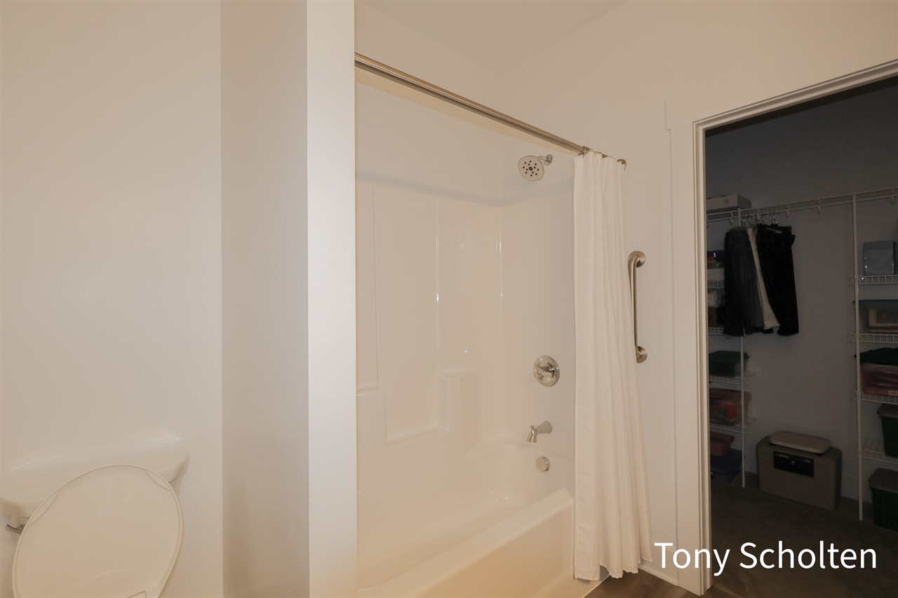 944 Harper Woods Drive, Byron Center, MI, 49315-8321