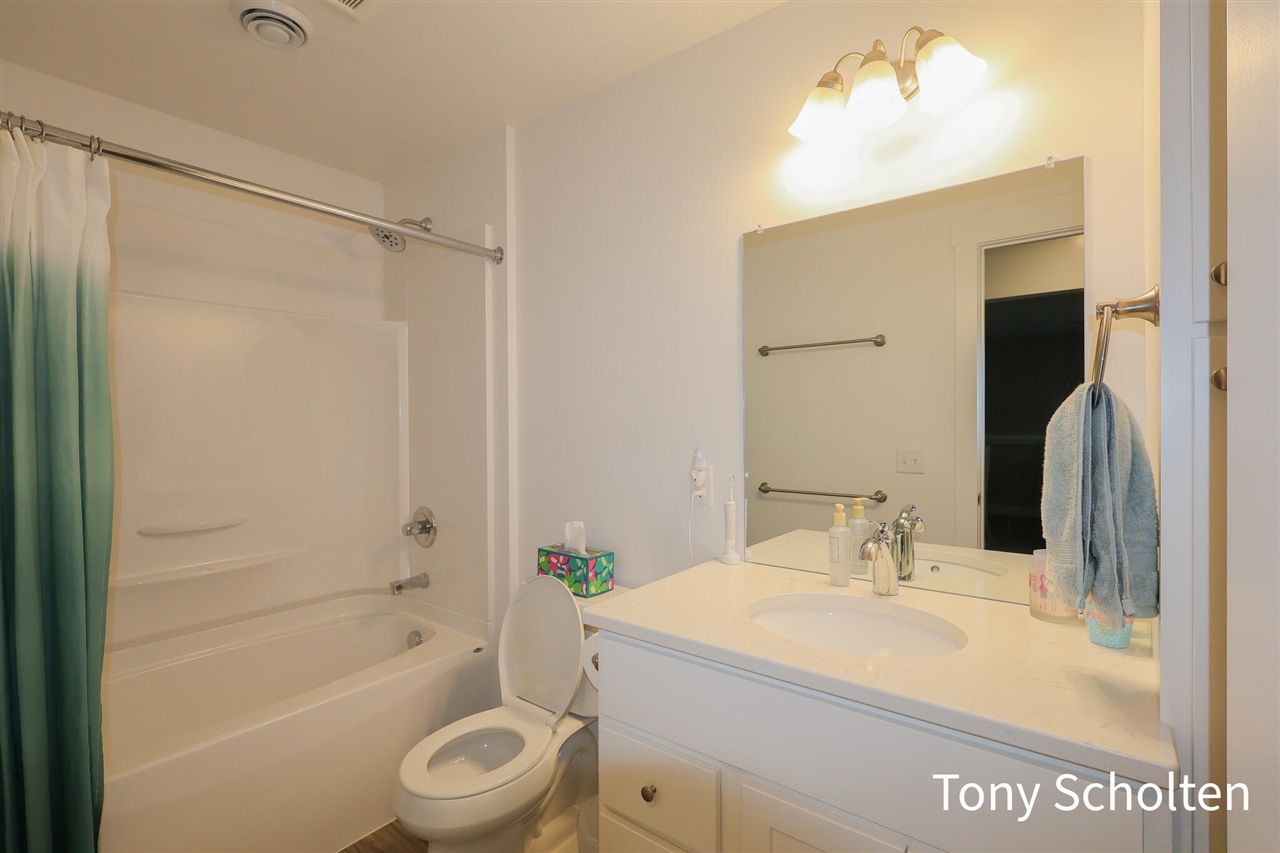 944 Harper Woods Drive, Byron Center, MI, 49315-8321