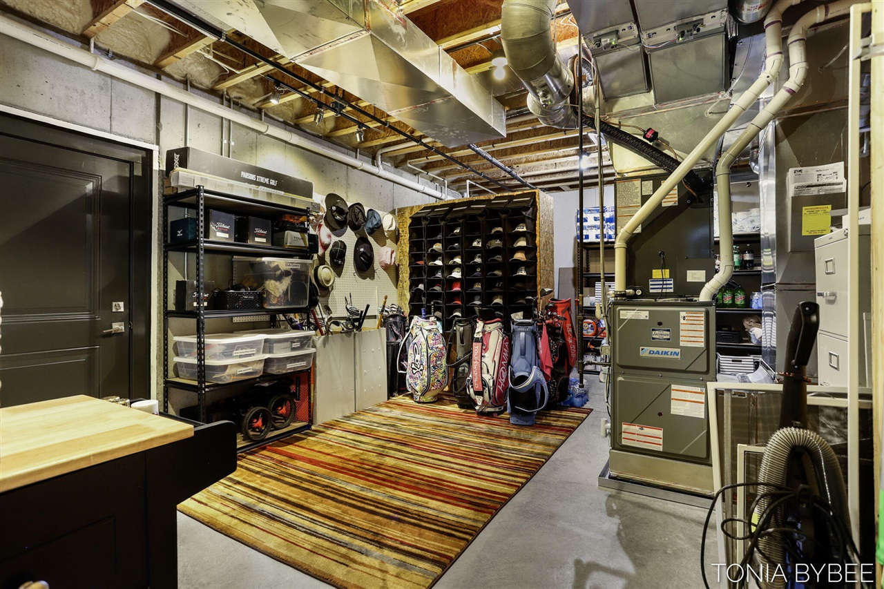 5565 Albright Avenue, Grandville, MI, 49418-9780