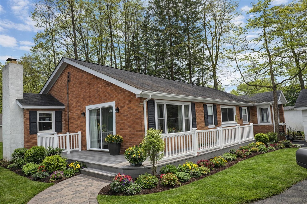 161 N Gardner Avenue, Battle Creek, MI, 49037-1119