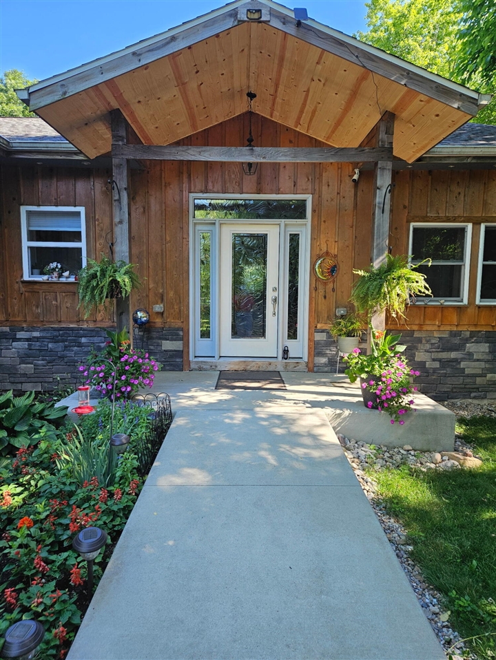 1st image of 23536 Forest Shores Dr, Cassopolis, MI 49031 | MLS# 70522948