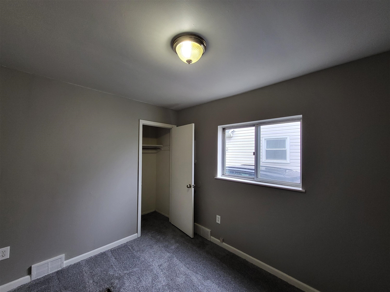 20304 E Eight Mile Road, Harper Woods, MI, 48225-1100