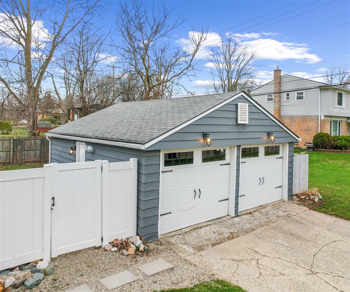 2940 Dalton Avenue, Ann Arbor, MI, 48108