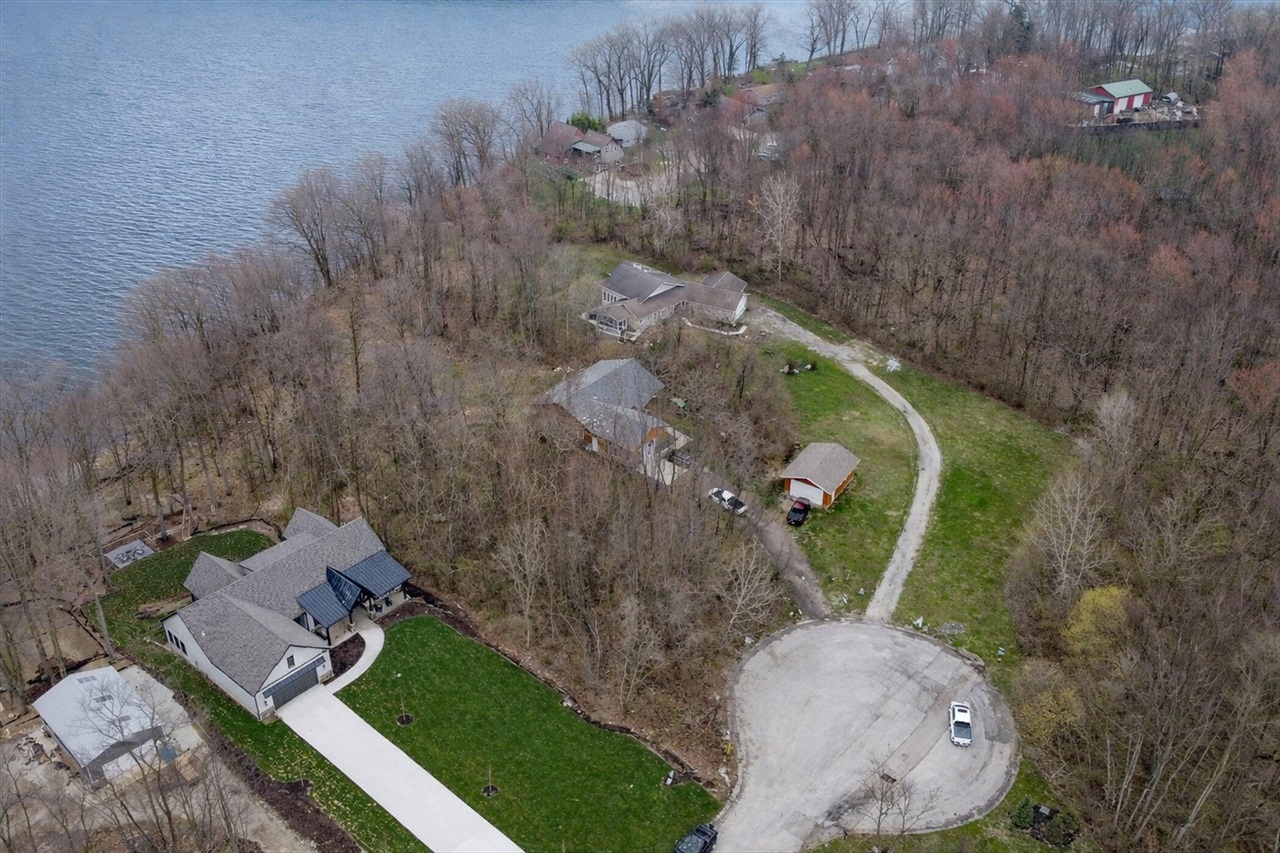 14 Forest Shores Drive, Cassopolis, MI, 49031-8662