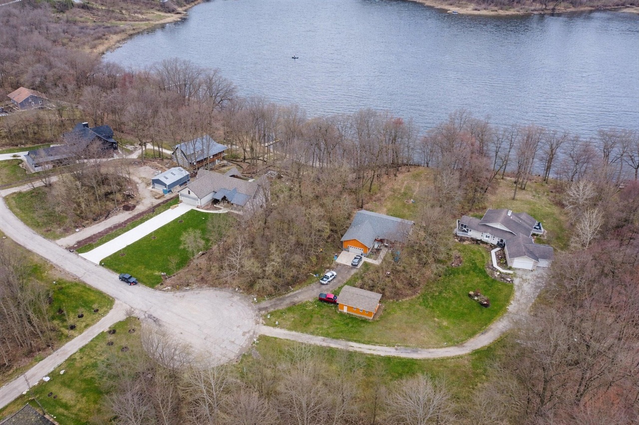 14 Forest Shores Drive, Cassopolis, MI, 49031-8662