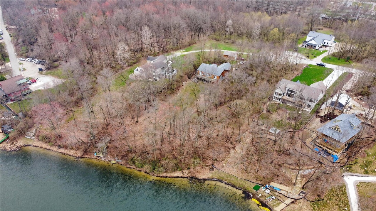 14 Forest Shores Drive, Cassopolis, MI, 49031-8662