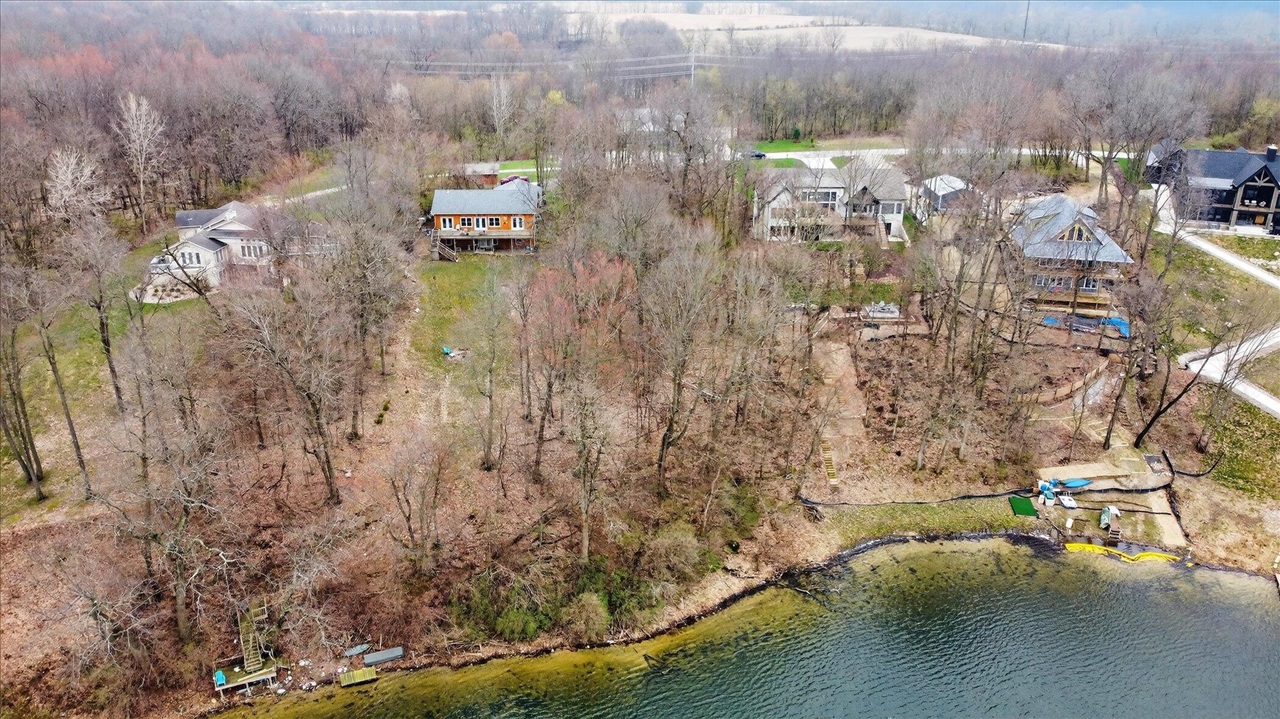 14 Forest Shores Drive, Cassopolis, MI, 49031-8662