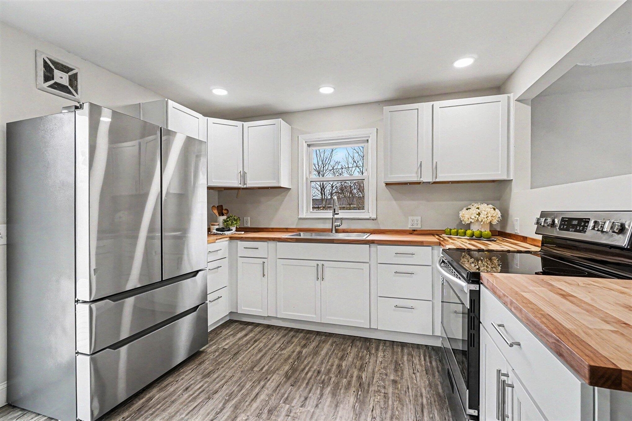 1684 Stonecrest Avenue, Portage, MI, 49002