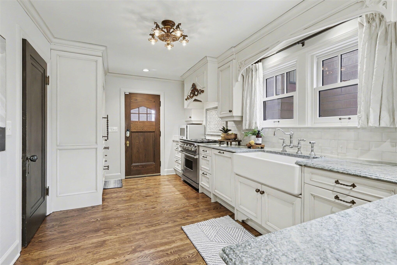 901 5th Street, Ann Arbor, MI, 48103-4846