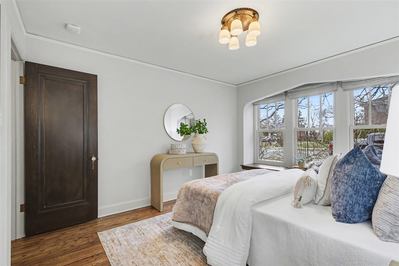 901 5th Street, Ann Arbor, MI, 48103-4846