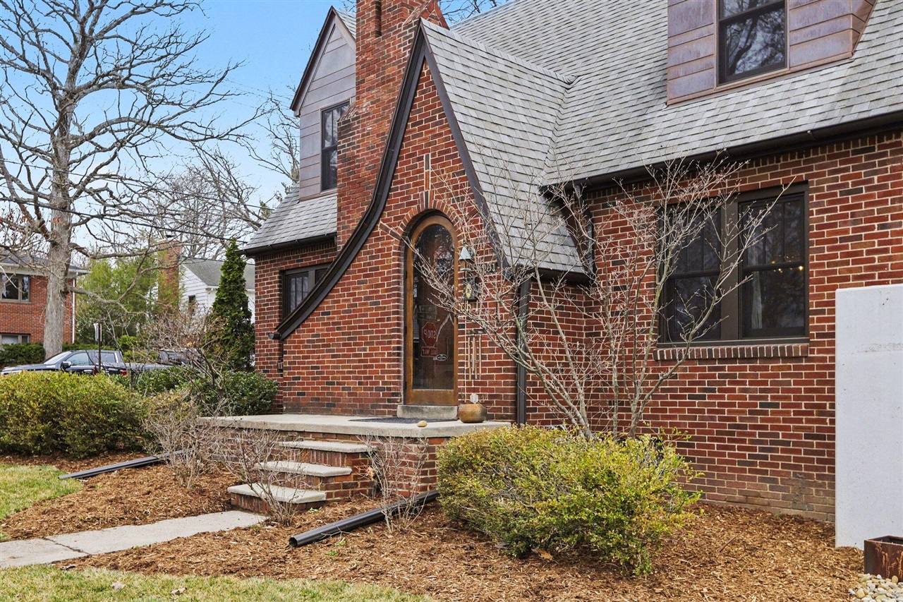 901 5th Street, Ann Arbor, MI, 48103-4846