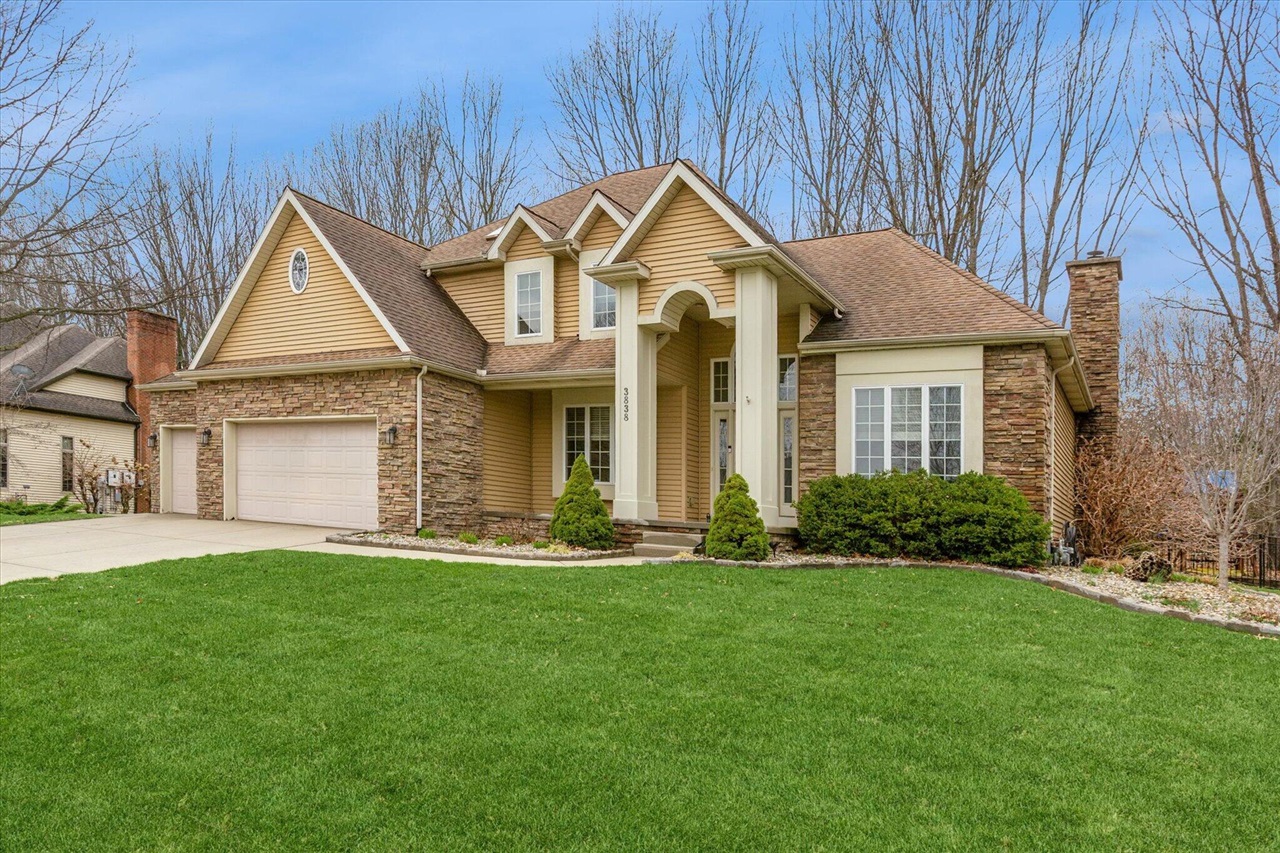 850 Glenmoor Drive, Oxford, MI, 48371 4880