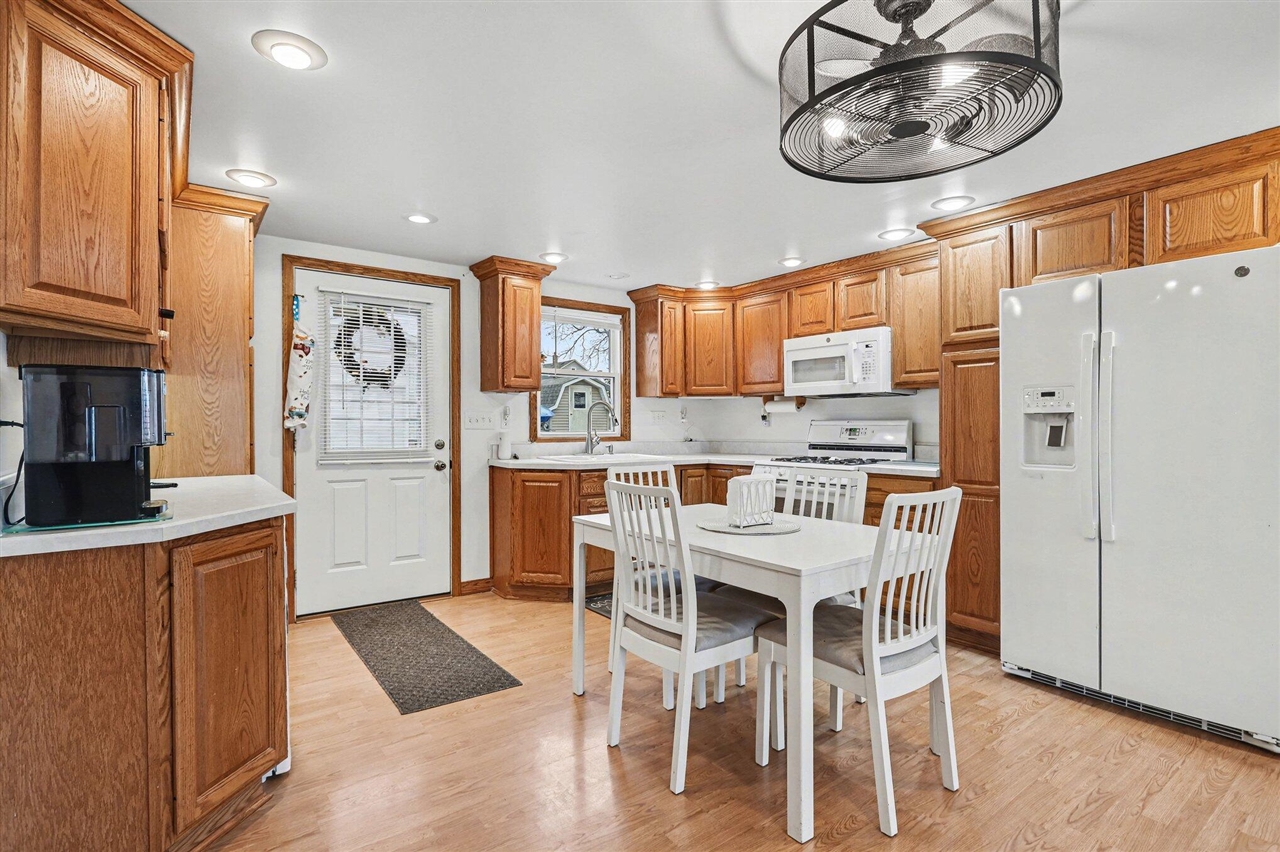 5th image of 828 N Werners Landing Dr, Bronson, MI 49028 | MLS# 70523060