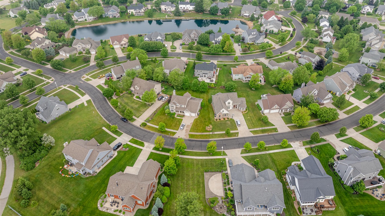 549 Dunewood, Saint Joseph, MI, 49085-3901