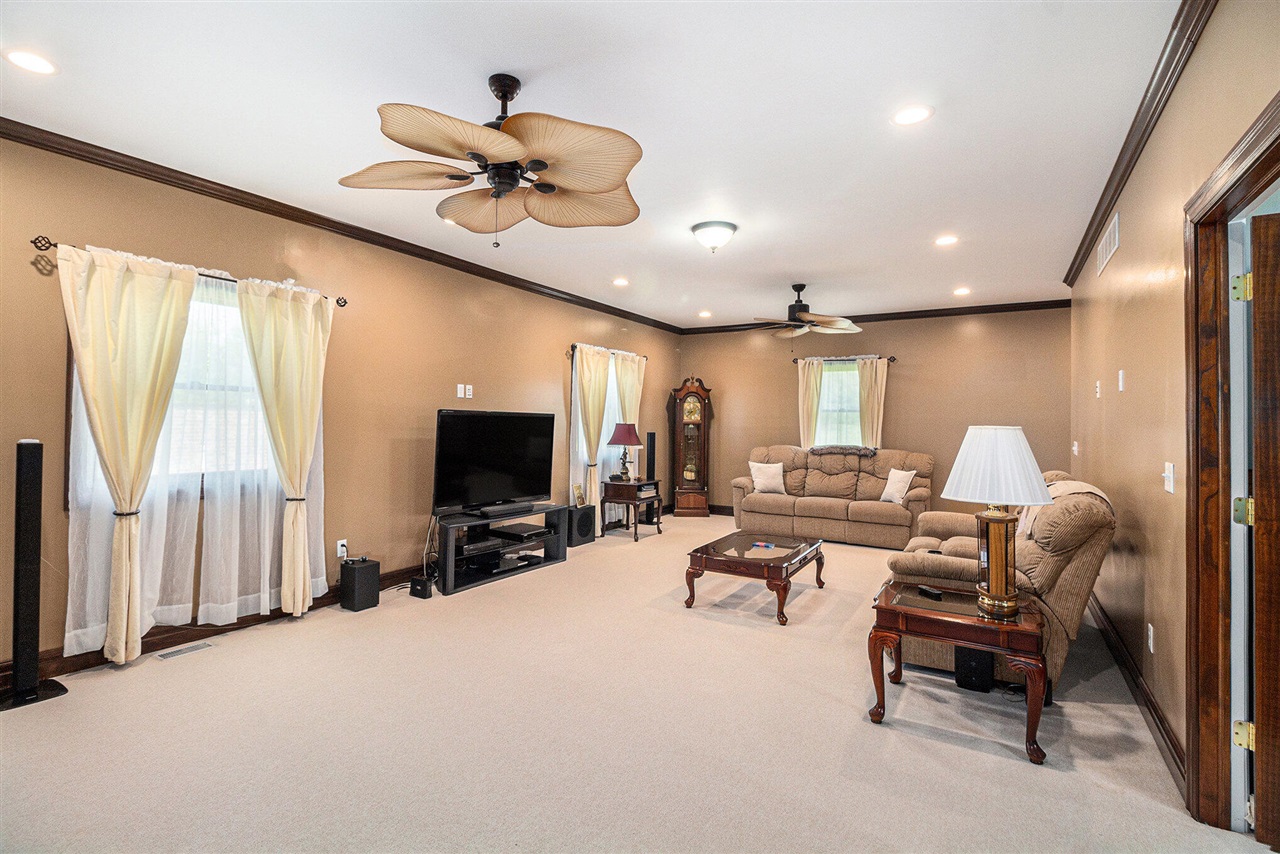 9991 Kaiser Road, Saline, MI, 48176