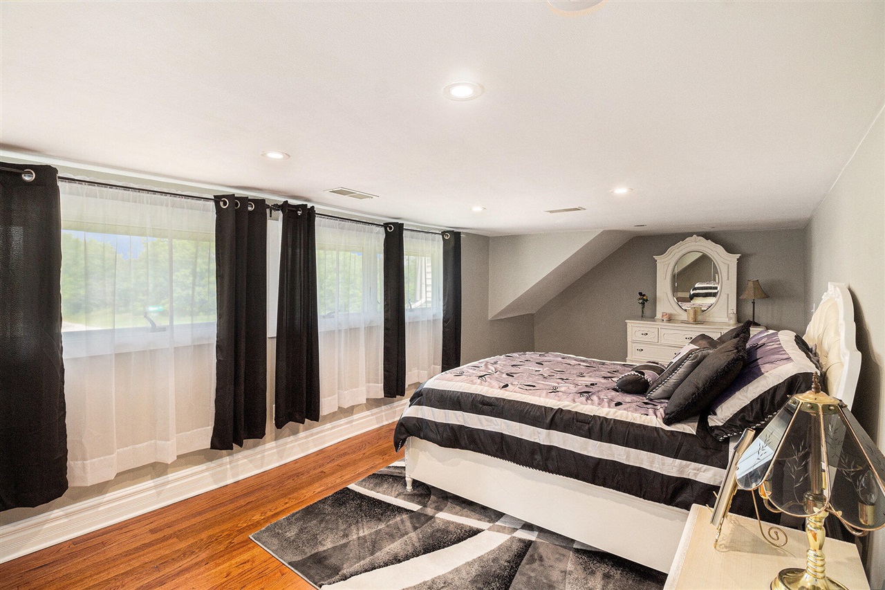 9991 Kaiser Road, Saline, MI, 48176