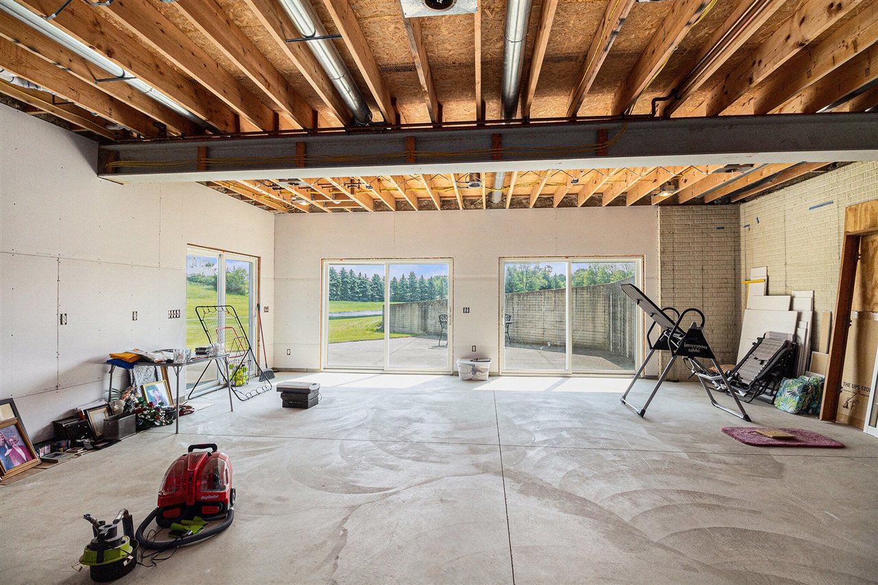 9991 Kaiser Road, Saline, MI, 48176