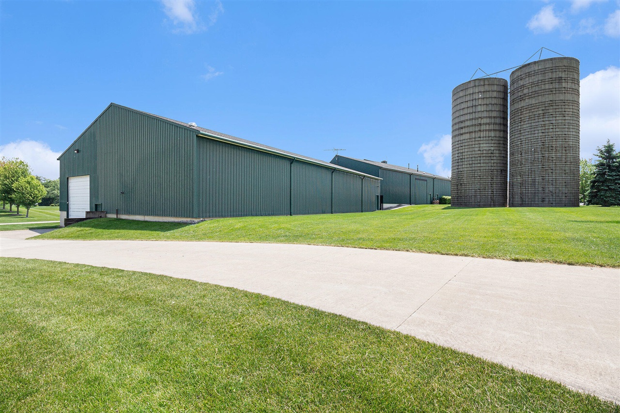 9991 Kaiser Road, Saline, MI, 48176